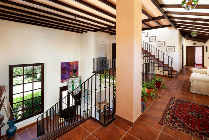 Image No.22-13 Bed Villa for sale