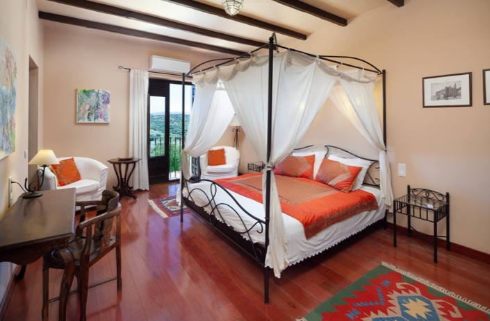Image No.28-13 Bed Villa for sale