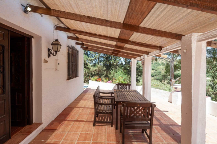 Image No.44-13 Bed Villa for sale
