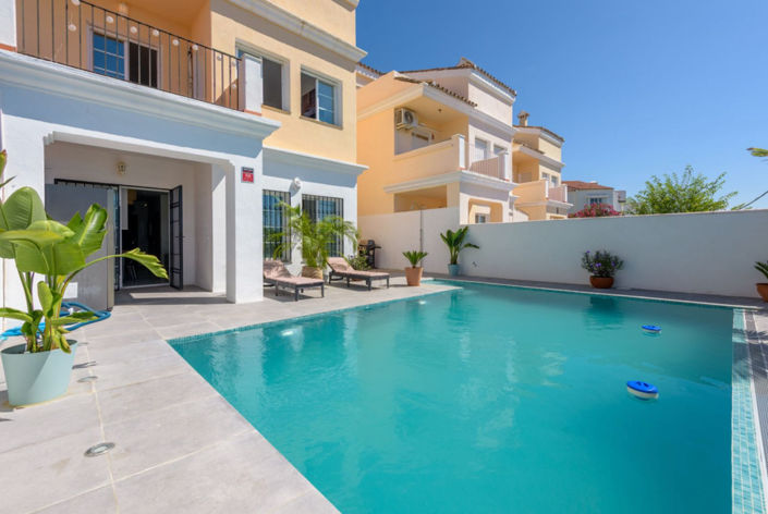 Image No.2-4 Bed Villa for sale
