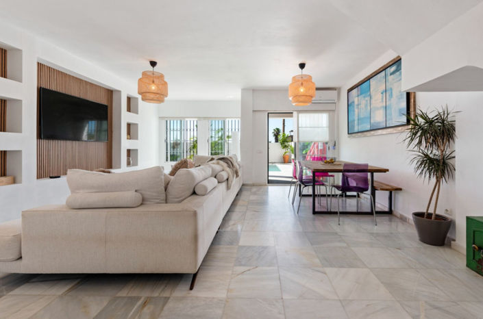 Image No.3-4 Bed Villa for sale