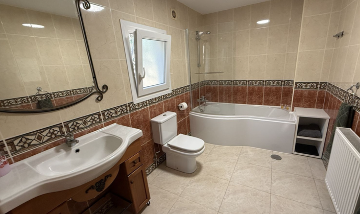 Image No.19-4 Bed Villa for sale