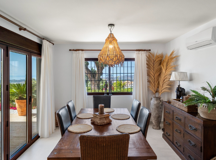 Image No.30-4 Bed Villa for sale