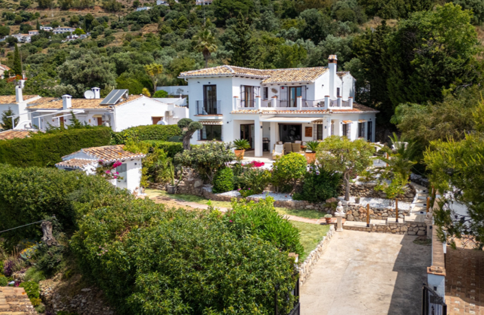 Image No.40-4 Bed Villa for sale