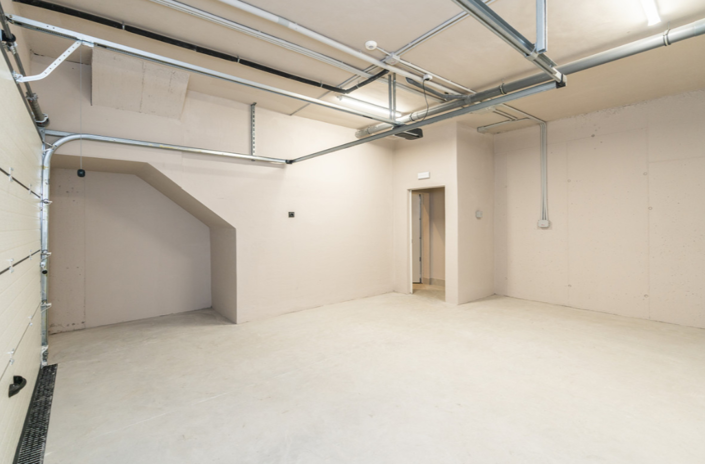 Image No.28-3 Bed Townhouse for sale