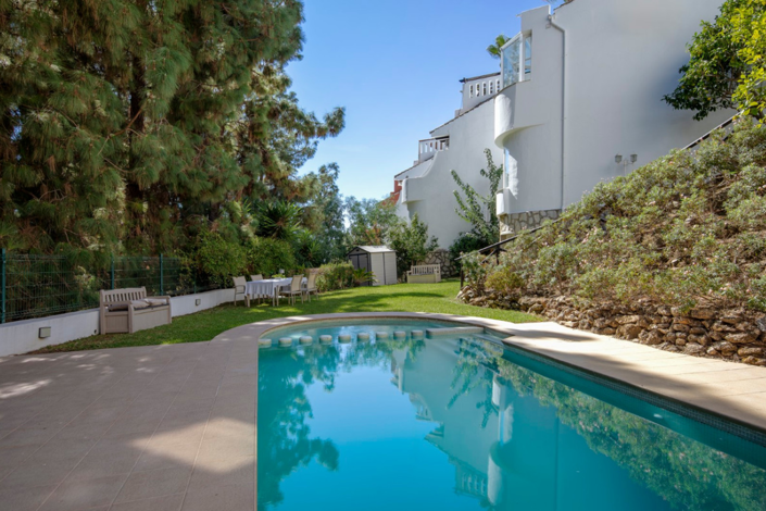 Image No.28-2 Bed Townhouse for sale