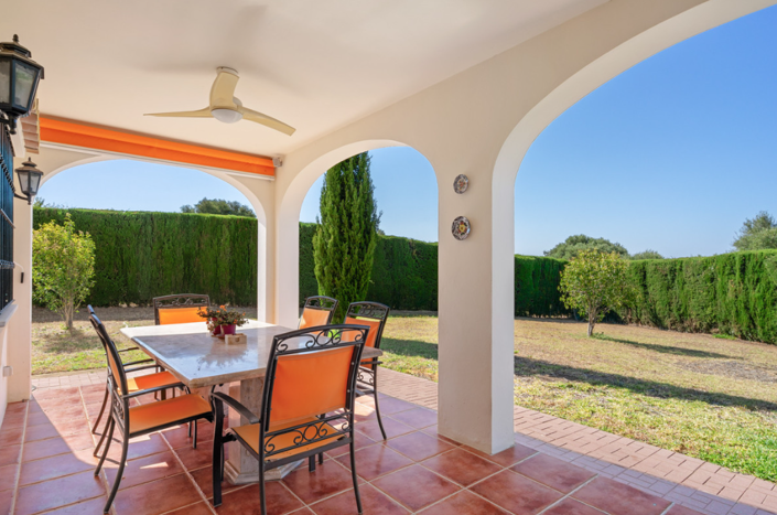 Image No.7-Villa de 4 chambres à vendre à Estepona