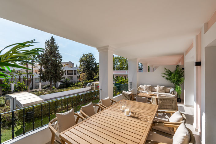 Image No.14-3 Bed Property for sale
