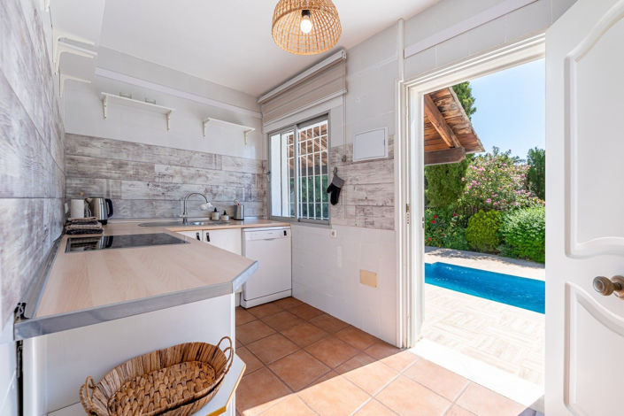 Image No.14-3 Bed Villa for sale
