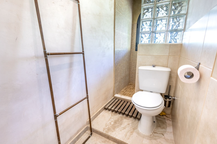 Image No.34-10 Bed Villa for sale