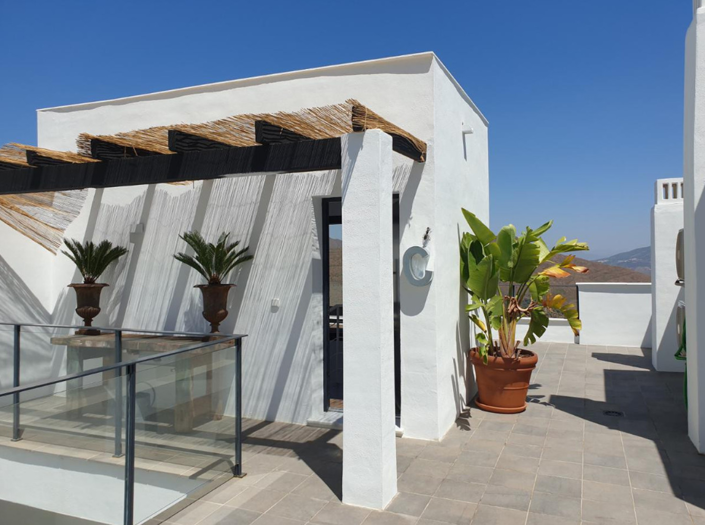 Image No.10-3 Bed Villa for sale