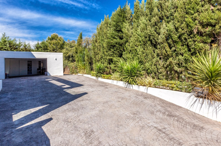 Image No.12-4 Bed Villa for sale