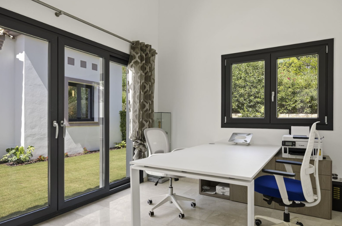 Image No.28-4 Bed Villa for sale