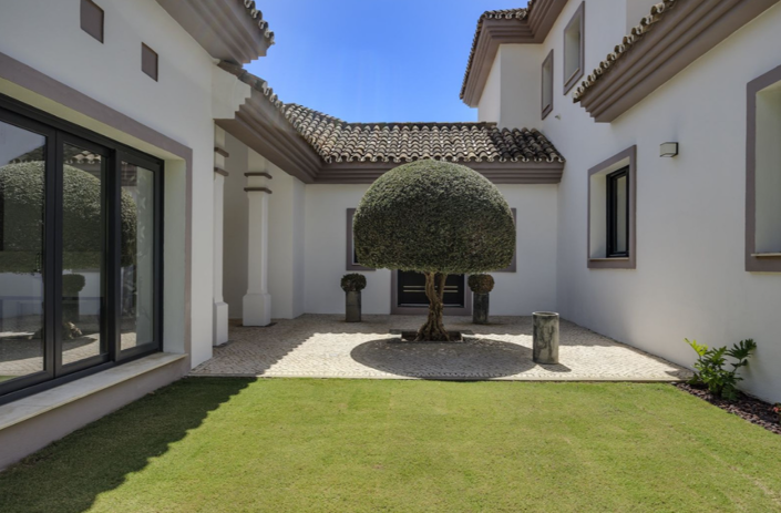Image No.9-4 Bed Villa for sale