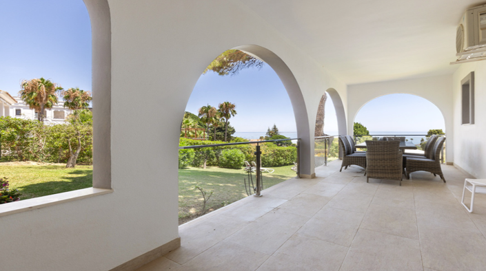 Image No.7-Villa de 4 chambres à vendre à Estepona