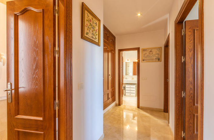 Image No.19-3 Bed Villa for sale
