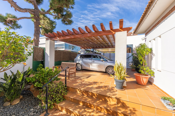 Image No.38-3 Bed Villa for sale