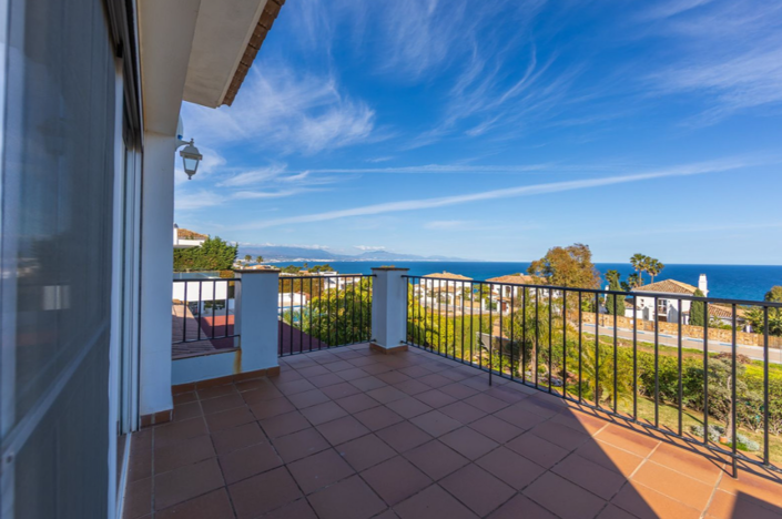 Image No.5-3 Bed Villa for sale