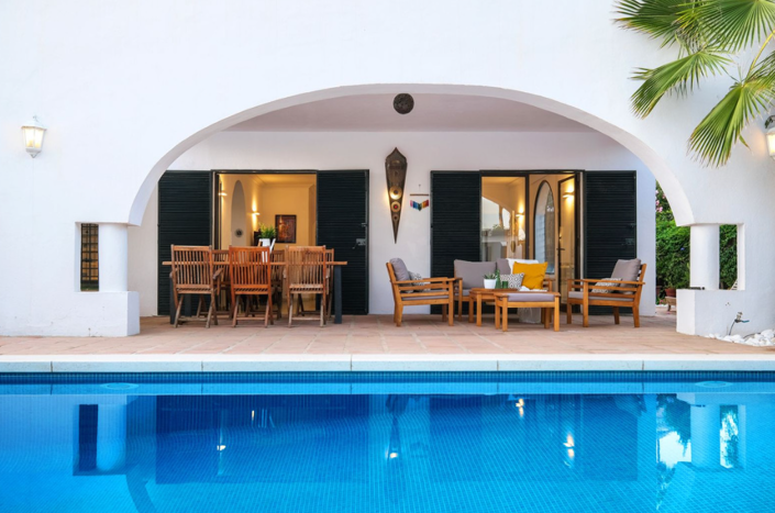 Image No.3-Villa de 4 chambres à vendre à Marbella