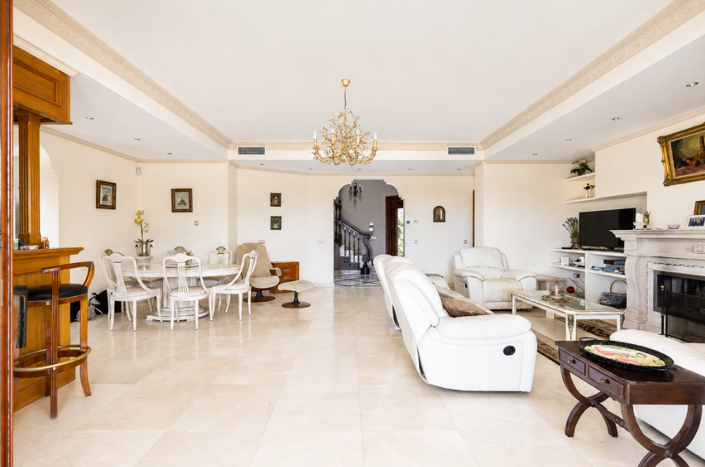 Image No.12-5 Bed Villa for sale