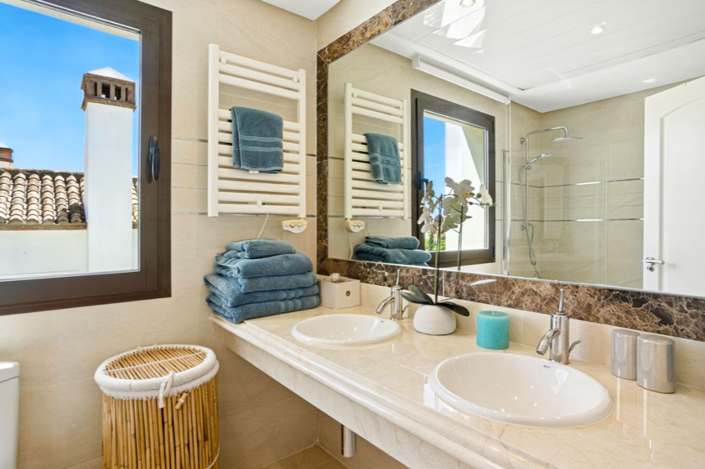 Image No.32-3 Bed Villa for sale