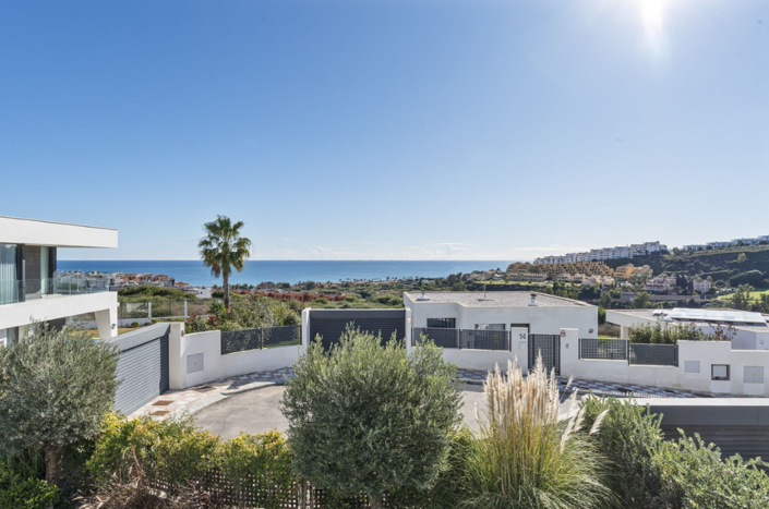 Image No.28-3 Bed Villa for sale