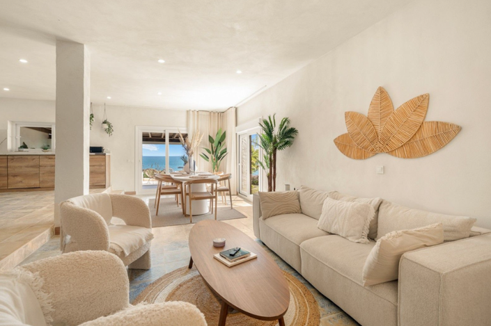 Image No.9-4 Bed Villa for sale