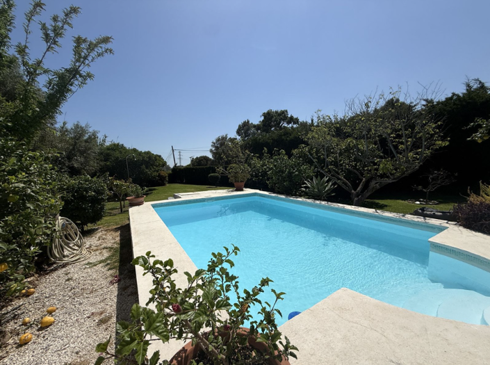 Image No.19-Villa de 2 chambres à vendre à Estepona
