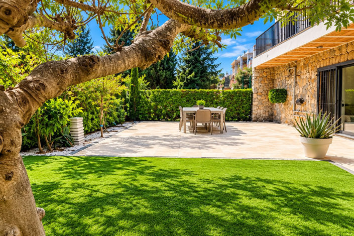 Image No.9-9 Bed Villa for sale