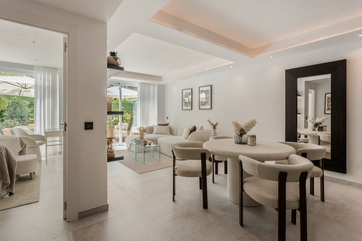 Image No.8-3 Bed Property for sale