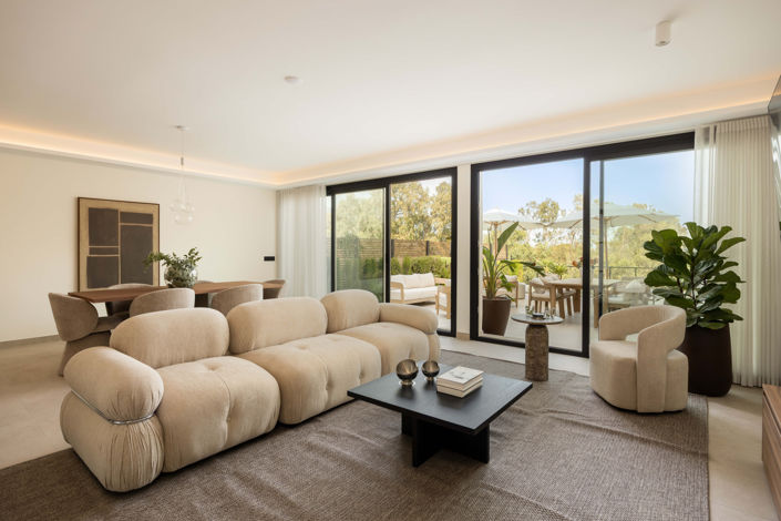 Image No.18-3 Bed Property for sale