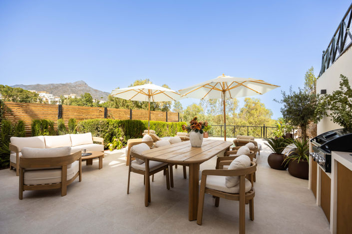 Image No.4-3 Bed Property for sale