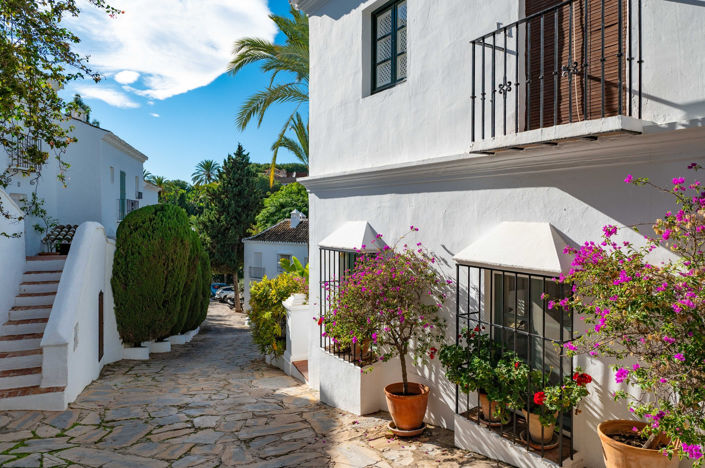Image No.20-3 Bed Townhouse for sale