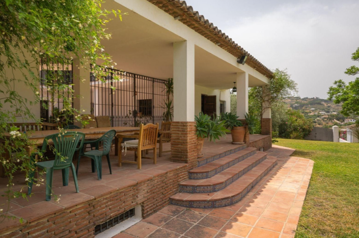 Image No.10-6 Bed Villa for sale