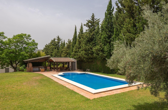 Image No.12-6 Bed Villa for sale