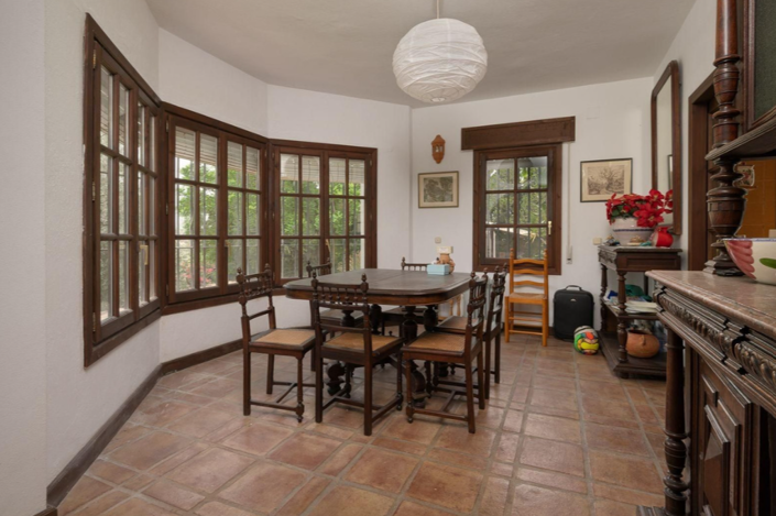 Image No.18-6 Bed Villa for sale