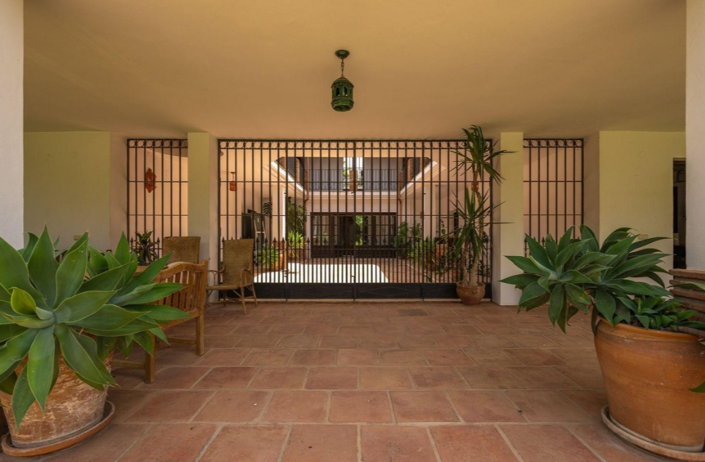 Image No.24-6 Bed Villa for sale
