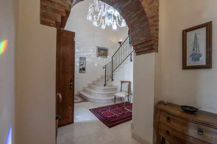 Image No.17-4 Bed Villa for sale