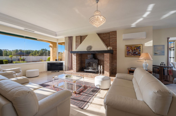 Image No.18-4 Bed Villa for sale