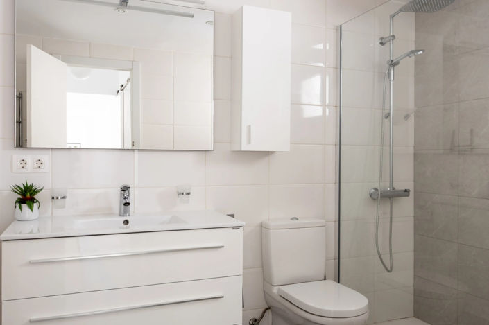 Image No.10-4 Bed Property for sale