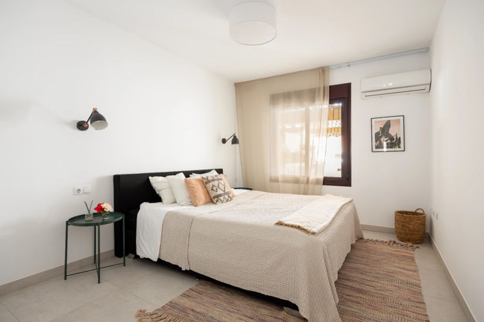 Image No.18-3 Bed Apartment for sale