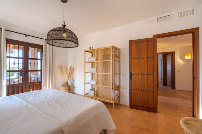 Image No.9-3 Bed Villa for sale