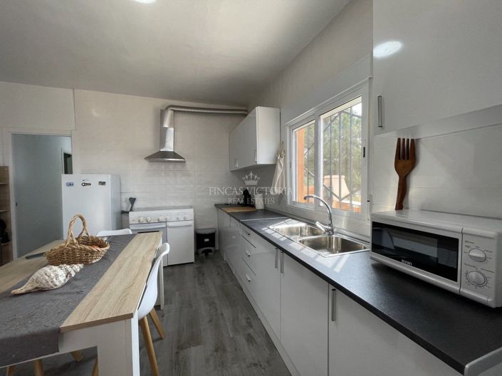 Image No.20-2 Bed Property for sale