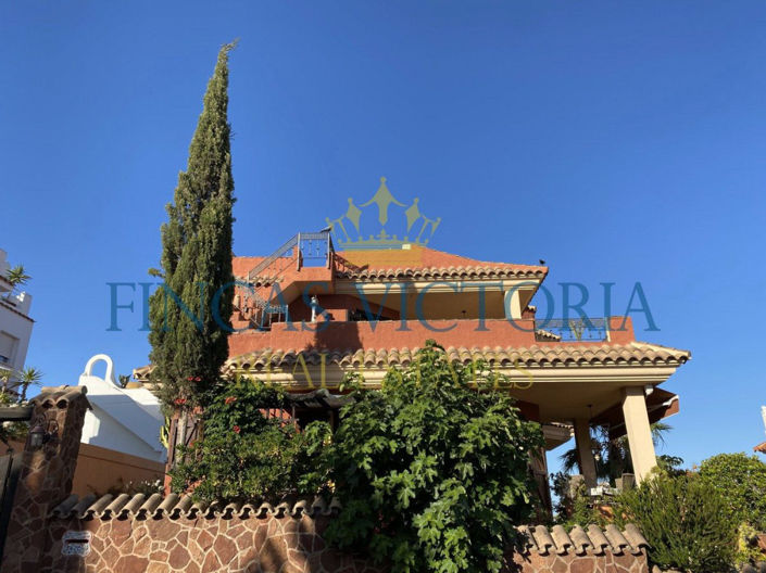Image No.1-3 Bed Property for sale