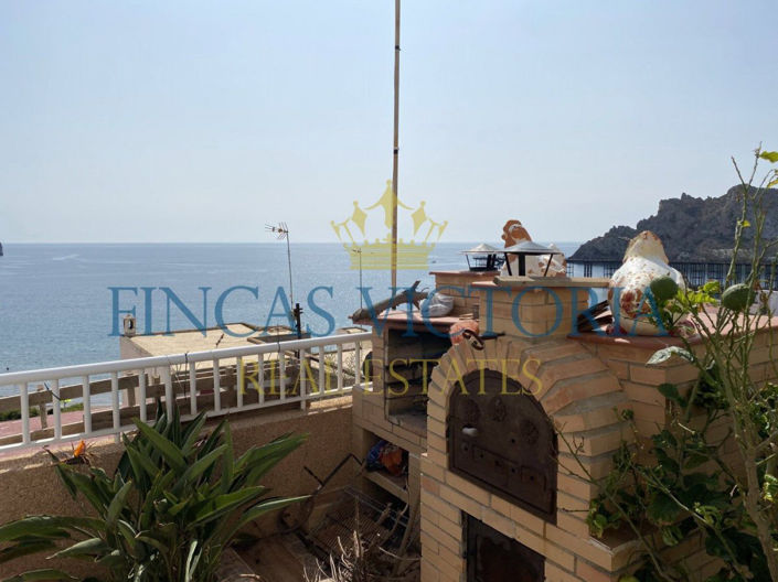 Image No.18-7 Bed Property for sale