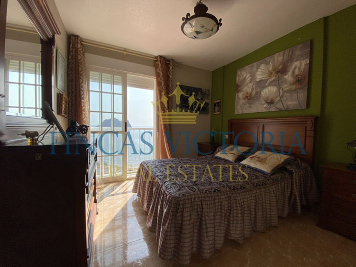 Image No.23-7 Bed Property for sale