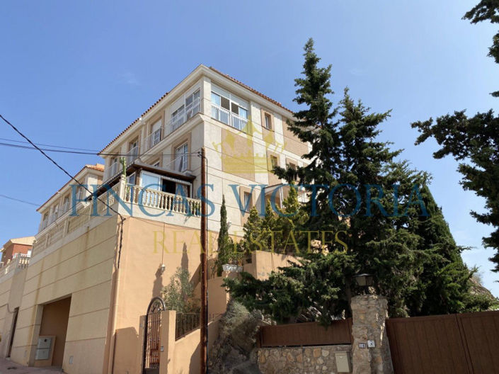 Image No.41-7 Bed Property for sale