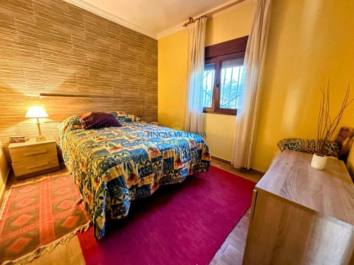 Image No.29-3 Bed Property for sale