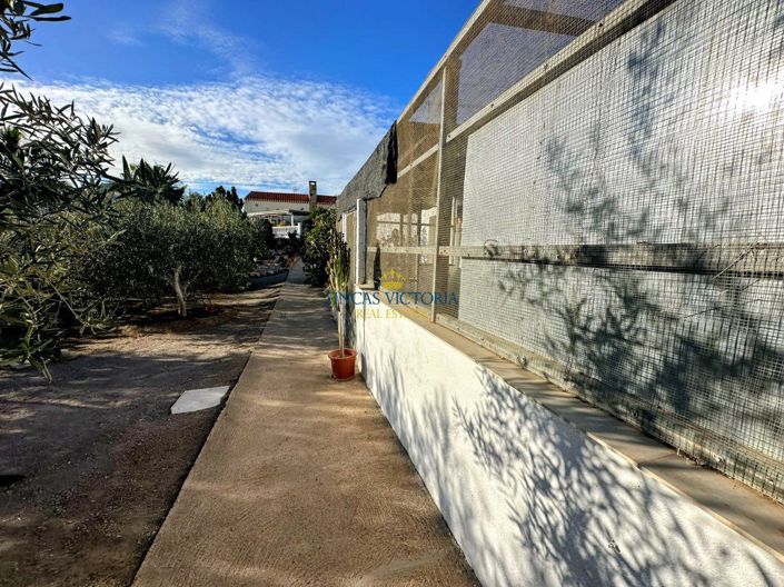 Image No.46-3 Bed Property for sale