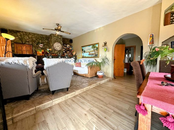 Image No.5-4 Bed Property for sale